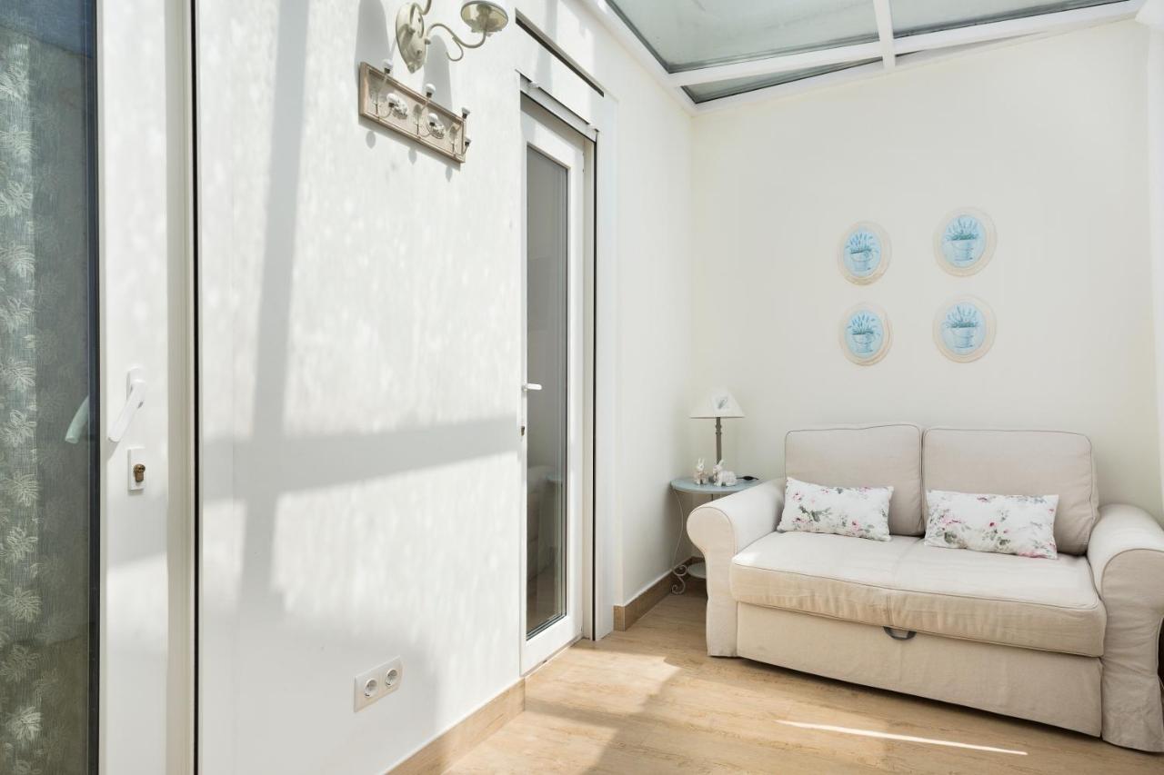 Sitges Spaces Beach House-4 Bedrooms, 3 Bathrooms, Large Terrace, Jacuzzi, Center-Beach Exterior photo