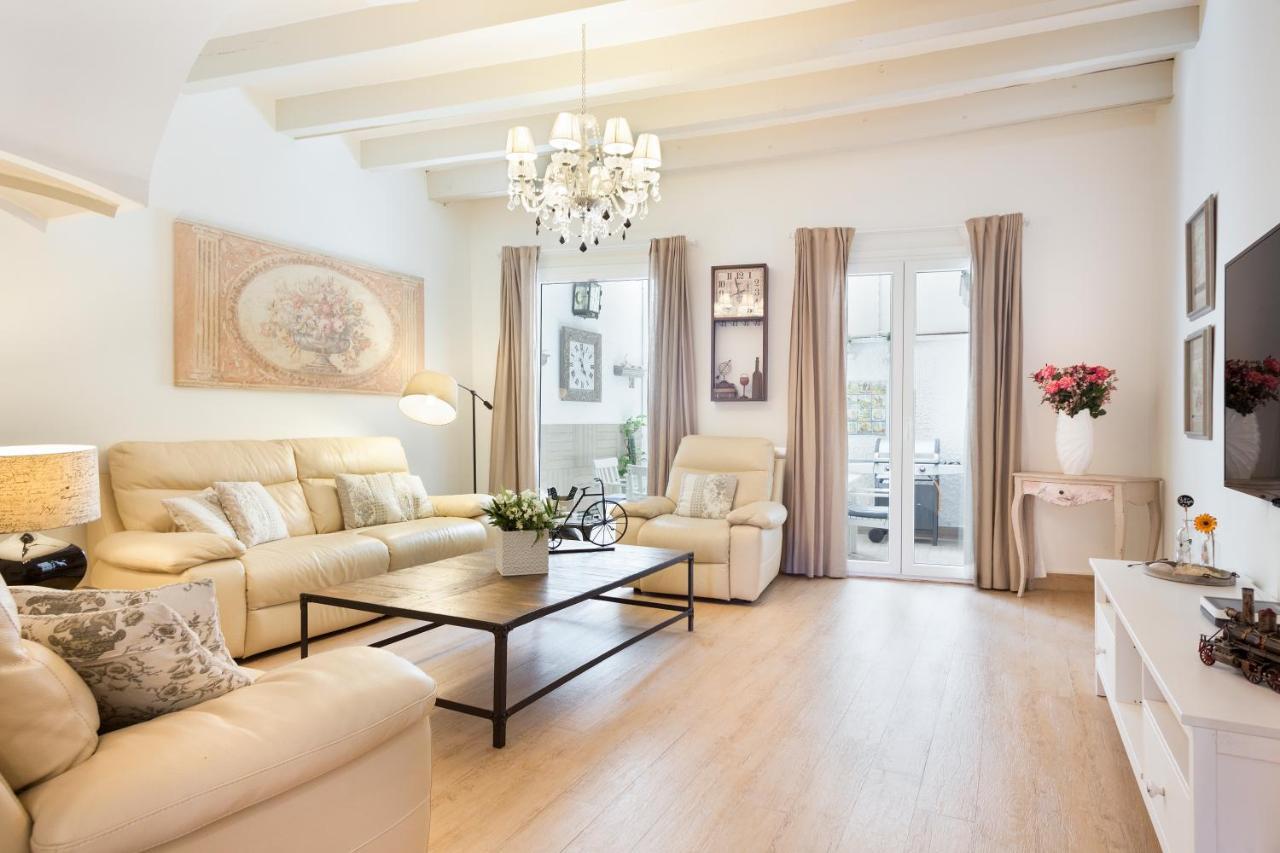 Sitges Spaces Beach House-4 Bedrooms, 3 Bathrooms, Large Terrace, Jacuzzi, Center-Beach Exterior photo